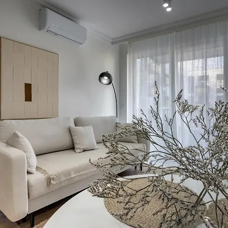 Rentplanet - Braniborska 74 Apartamento