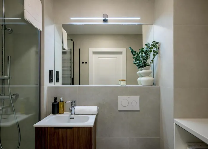 Rentplanet - Braniborska 74 *